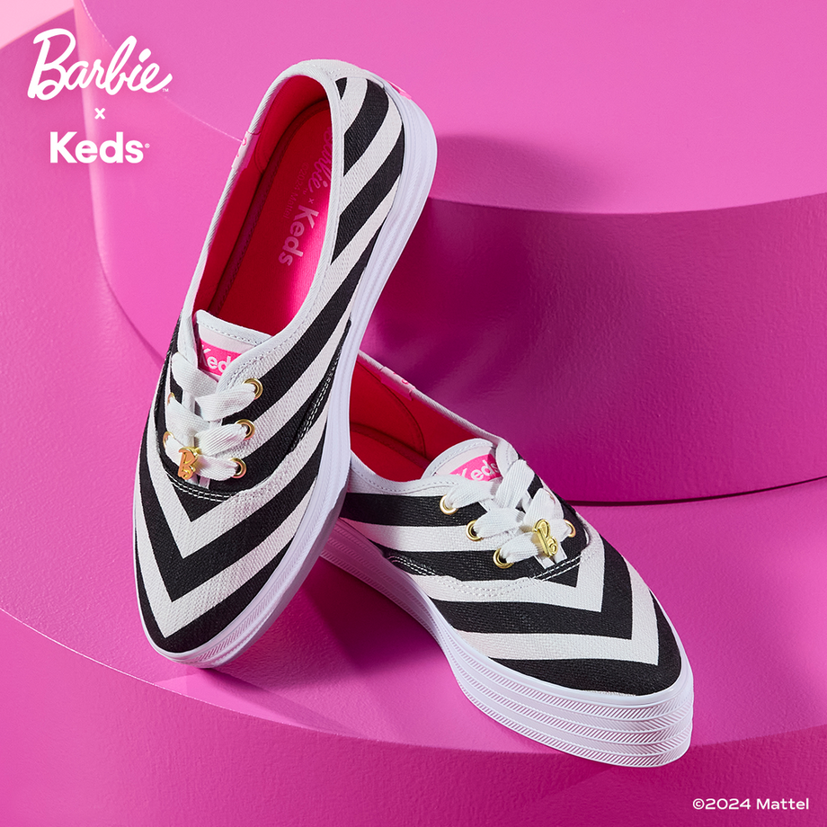 Women s Barbie Point Striped Textured Canvas Sneaker Black White WF68063